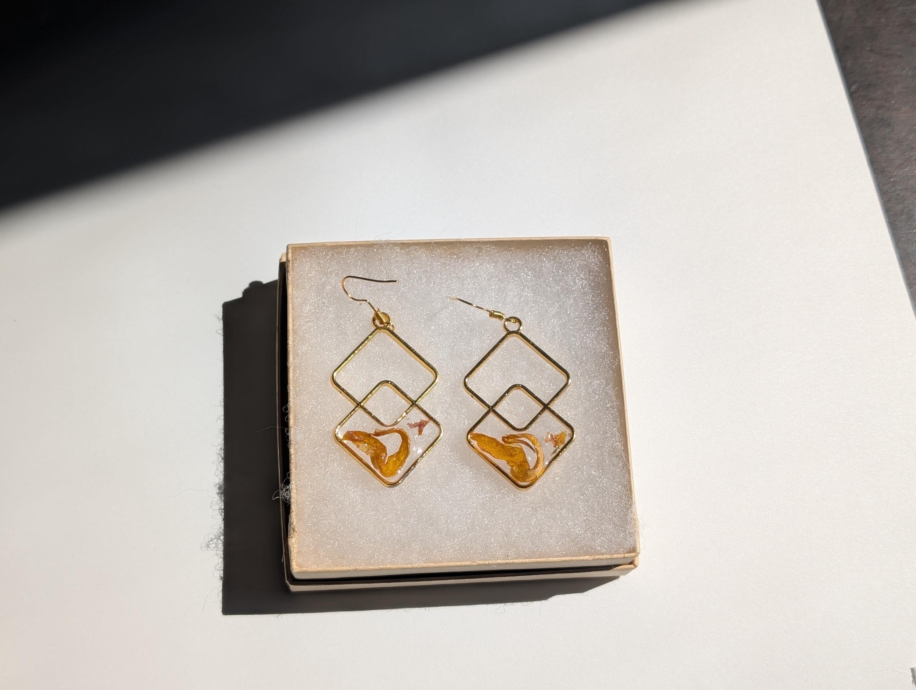 Lightweight Hypoallergenic Gold Dangle Earrings - Abstract Jewelry __etsy:8095170632