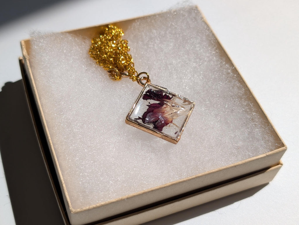 Purple Resin Jewelry - Lightweight Pendant - Bold and Simple Accessory __etsy:8137168163