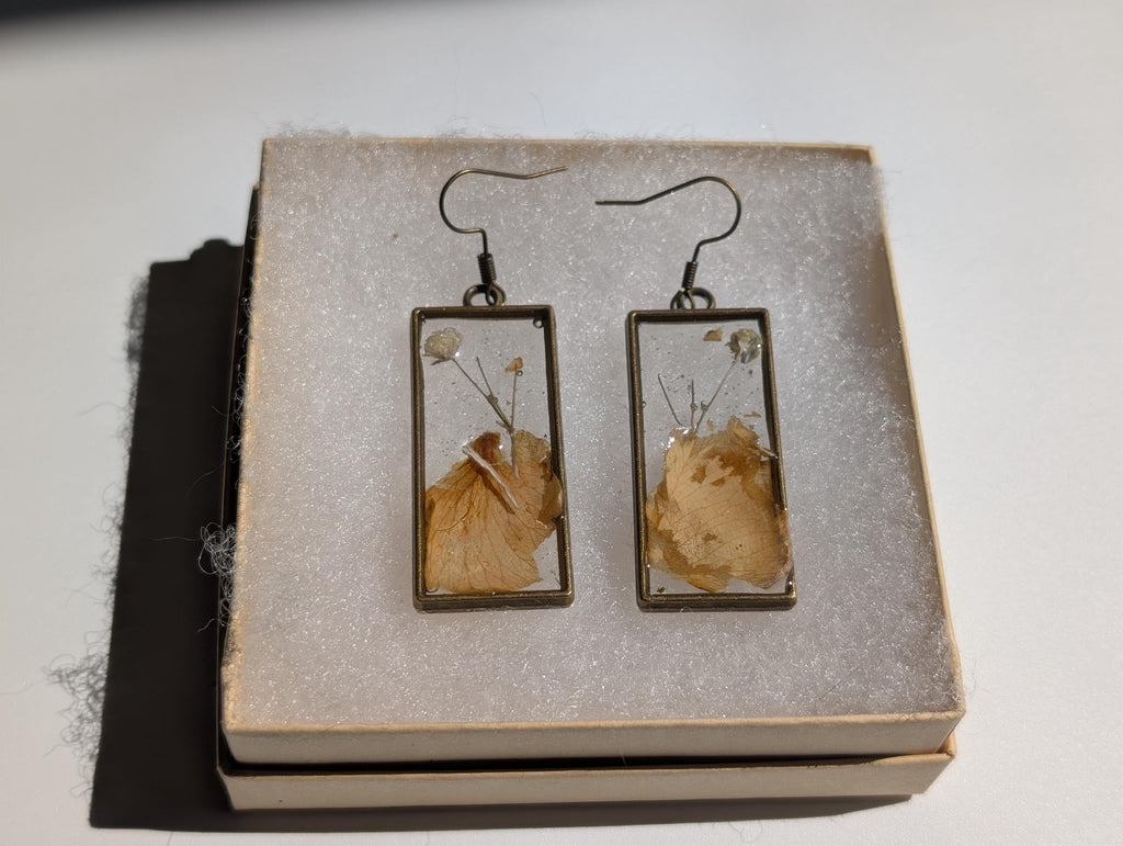Resin Dangle Earrings - Beige Earrings __etsy:8143030367