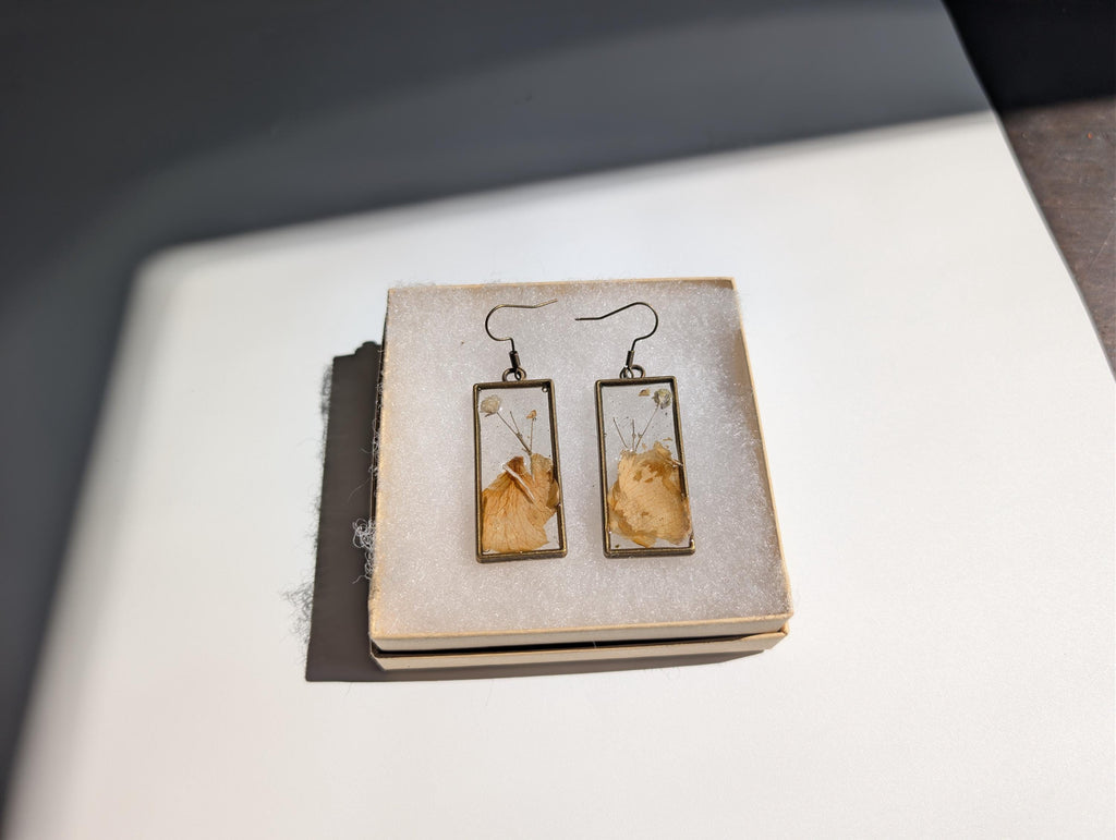 Resin Dangle Earrings - Beige Earrings __etsy:8095124954