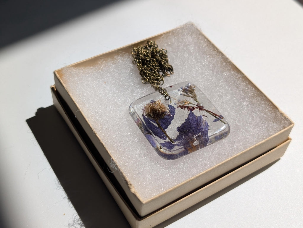 Square Pendant - Dried Flower Pendant __etsy:8142985171