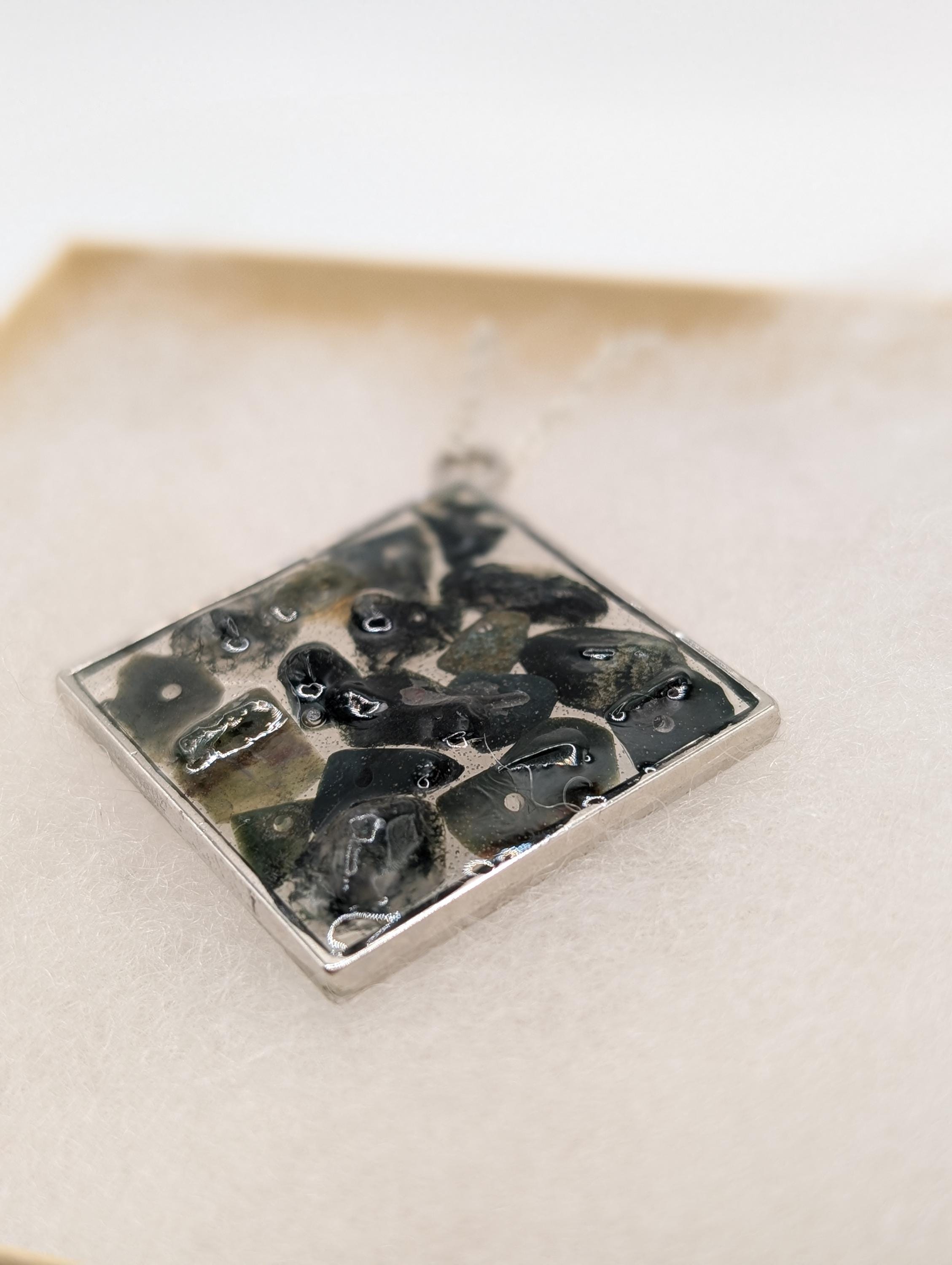 Dark Blue Necklace with Real Bay Rocks from the Pebble Jewelry Collection