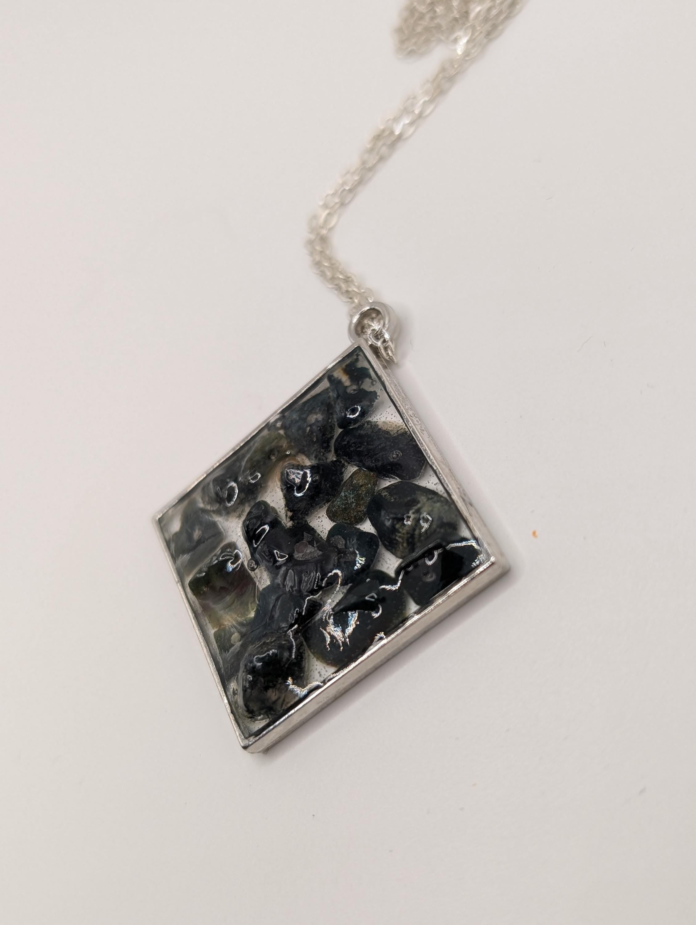 Dark Blue Necklace with Real Bay Rocks from the Pebble Jewelry Collection