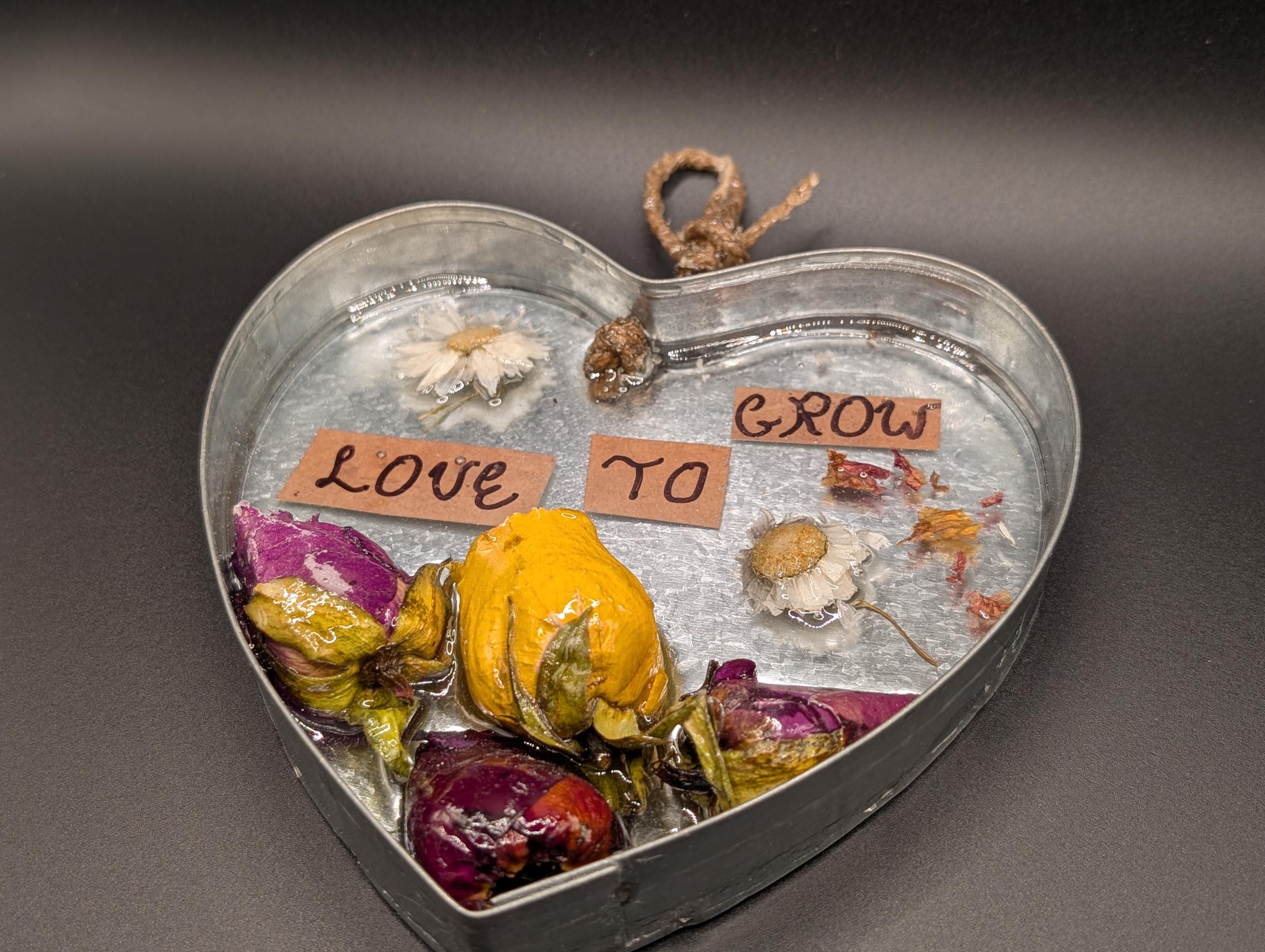 Love and Growth Real Flower Decor - Upcycling Art - Gardening Gift __etsy:6912677648