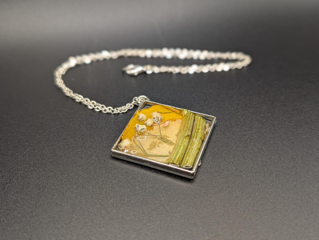 Real Flower Petal Sunset Necklace - Natural Dried Flower Jewelry