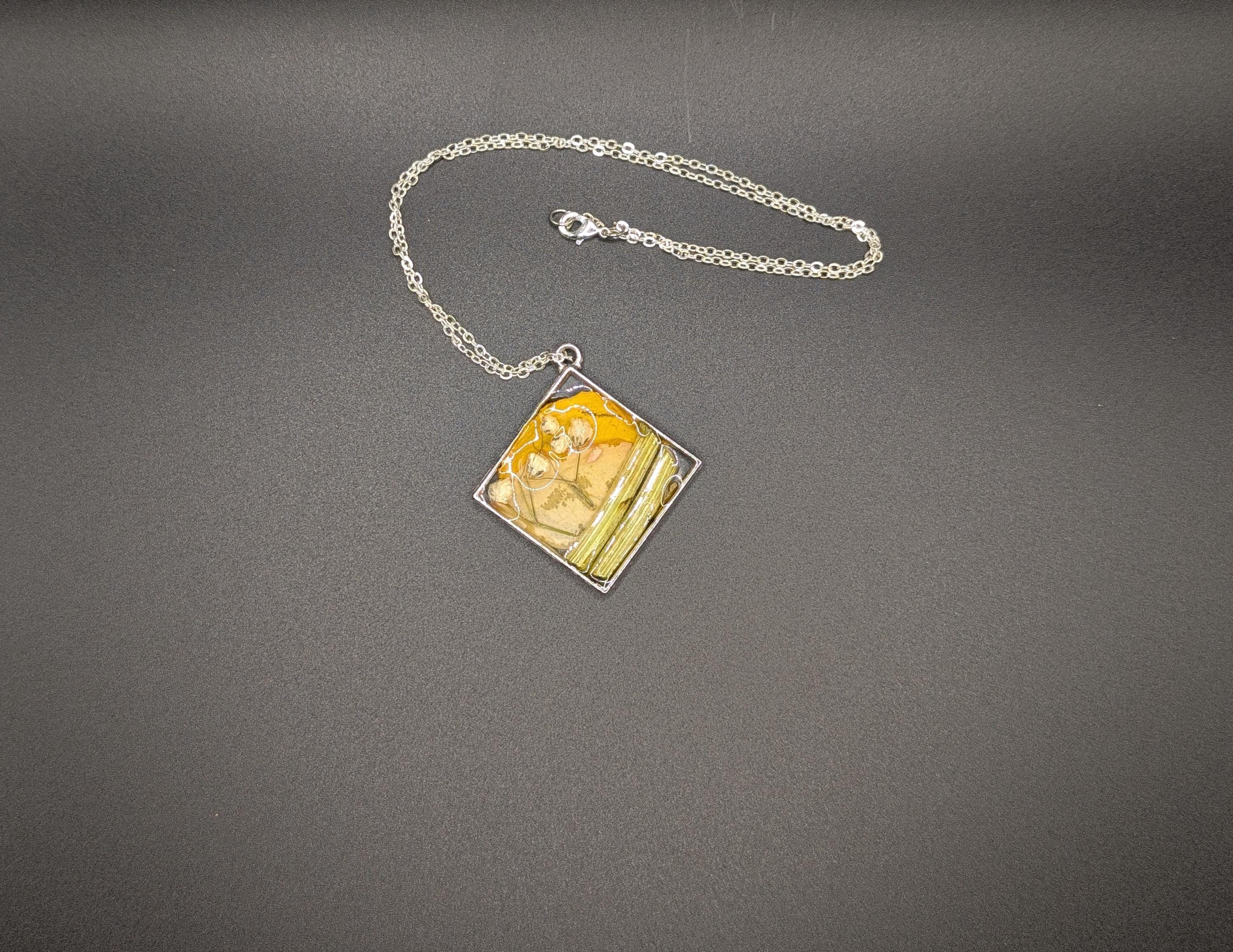 Real Flower Petal Sunset Necklace - Natural Dried Flower Jewelry