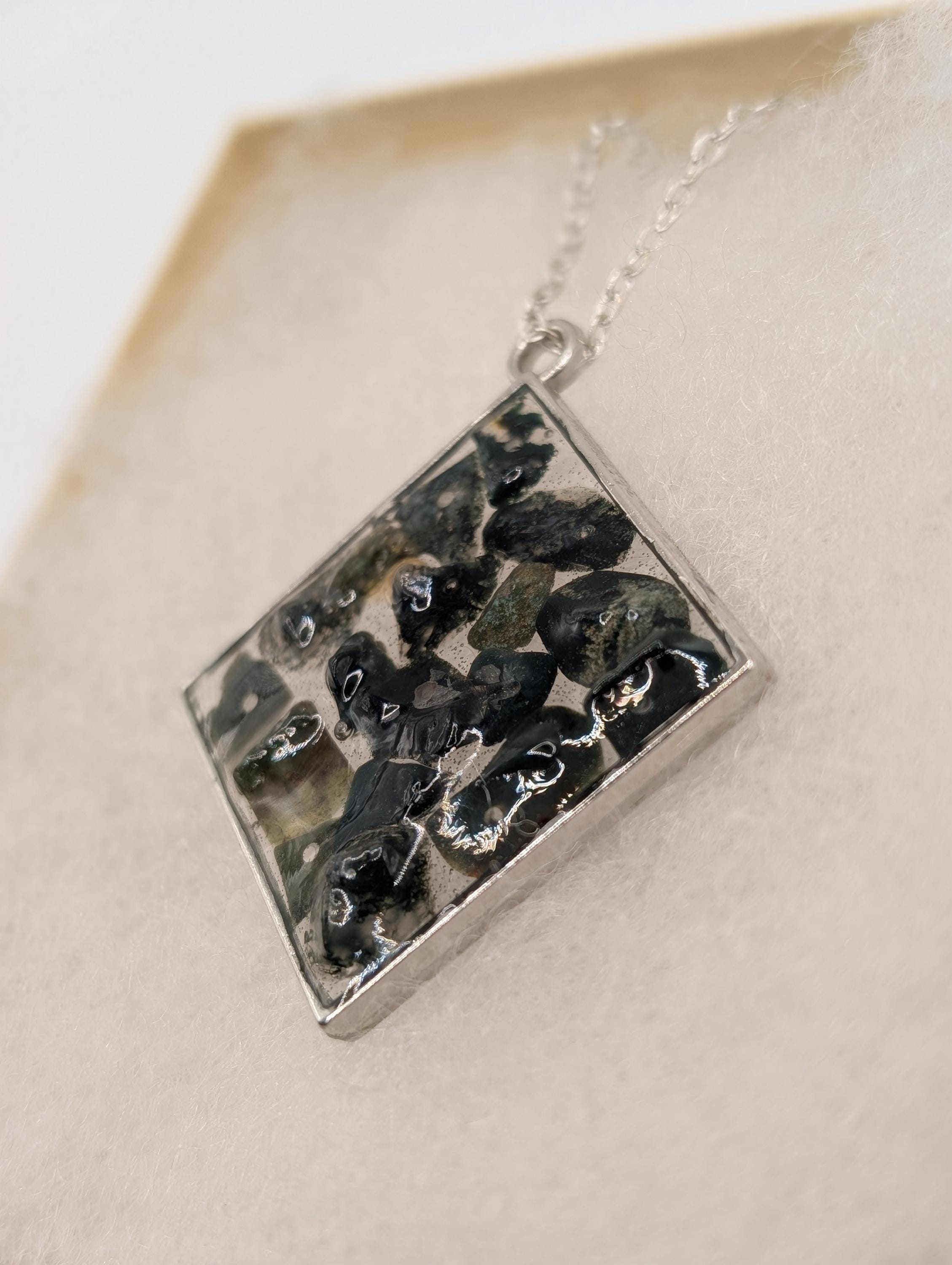 Dark Blue Necklace with Real Bay Rocks from the Pebble Jewelry Collection