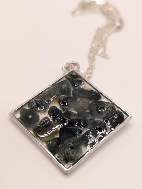 Dark Blue Necklace with Real Bay Rocks from the Pebble Jewelry Collection