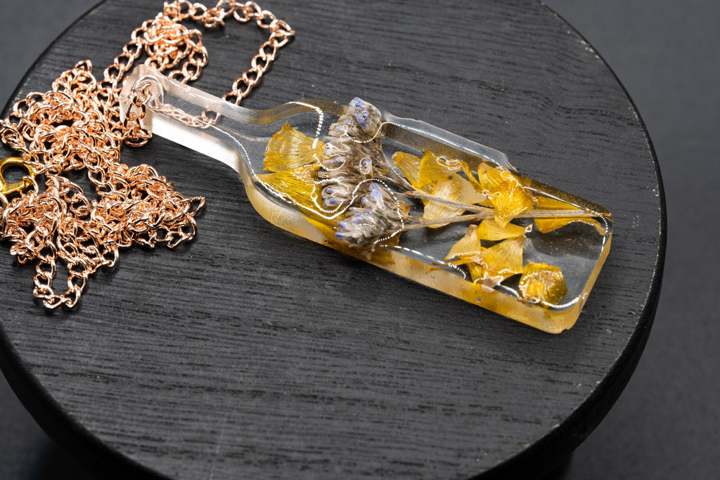 Bottle Necklace - Dried Flower Pendant - Lightweight Resin Jewelry __etsy:7670266824