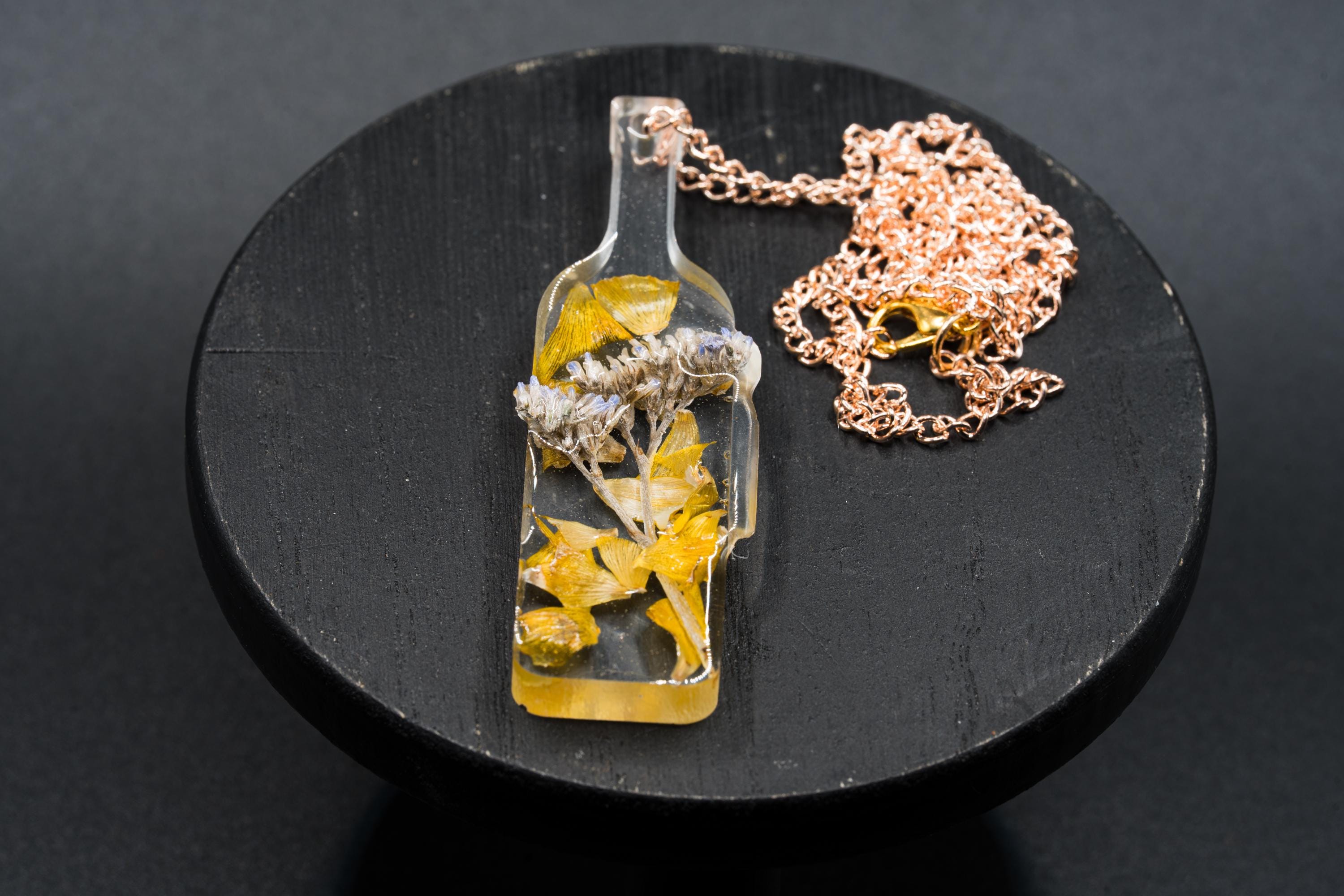 Bottle Necklace - Dried Flower Pendant - Lightweight Resin Jewelry __etsy:7718224135