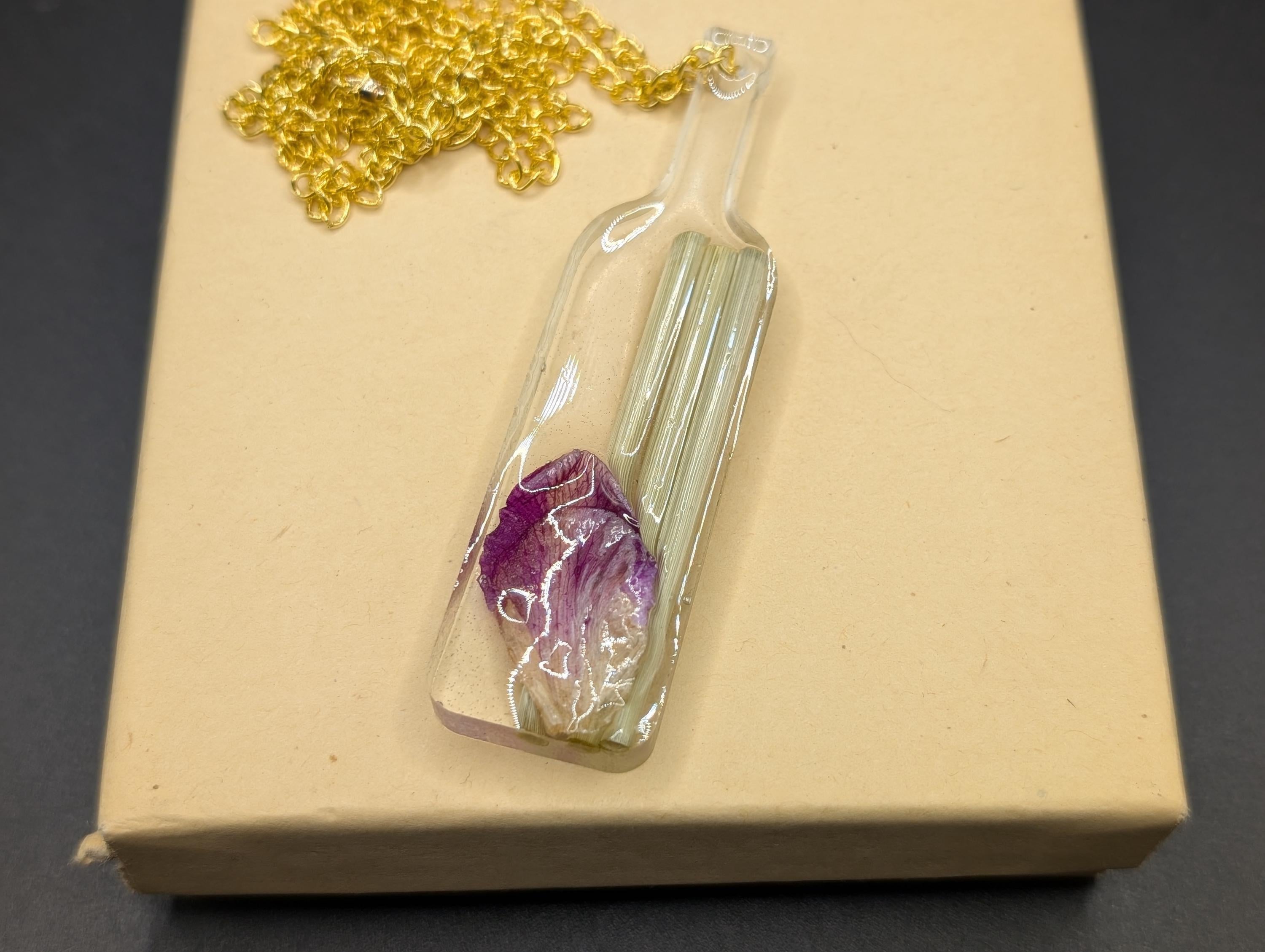 Dried Flower Bottle Necklace - Simple Resin Jewelry __etsy:7763814338