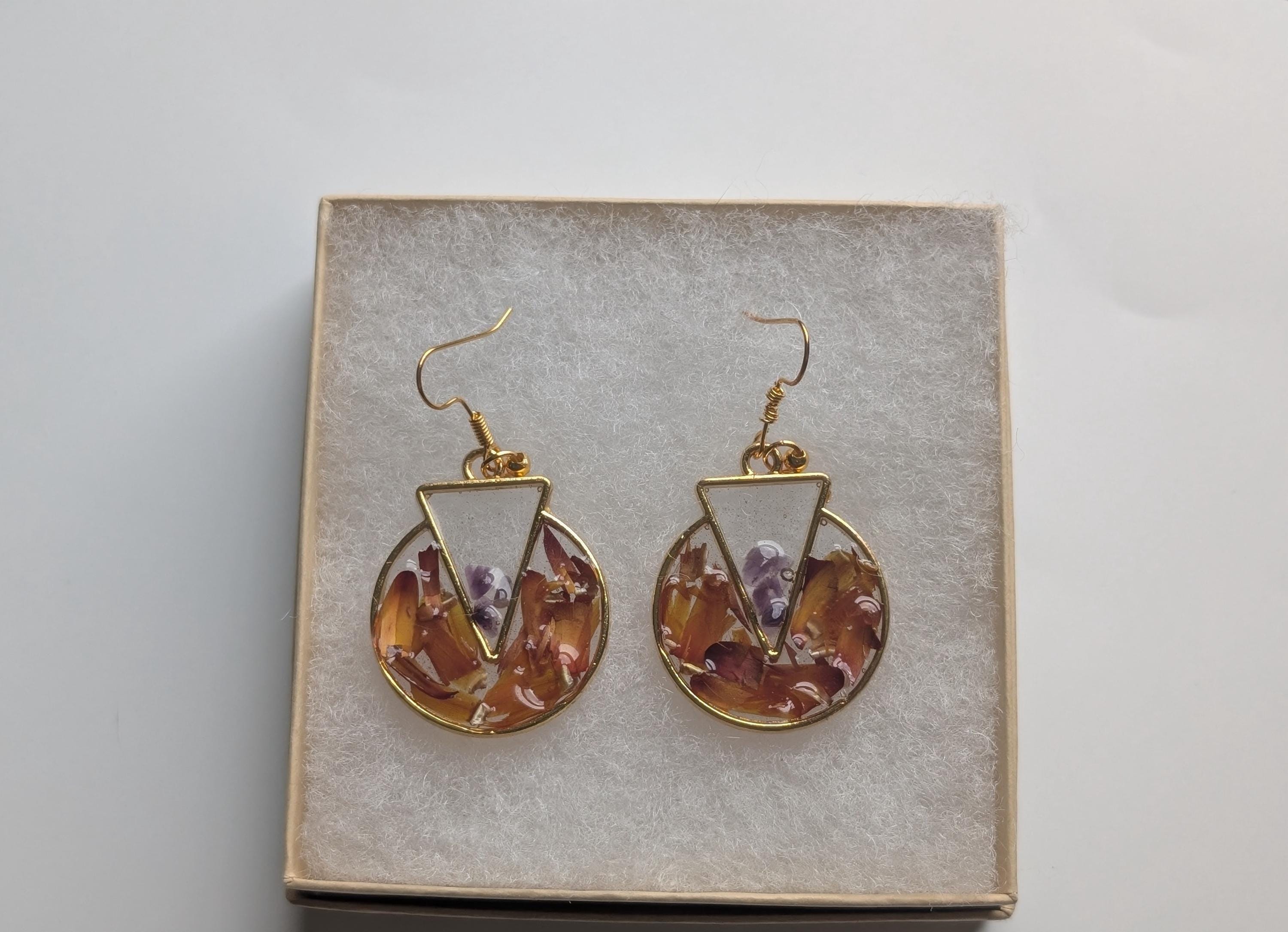 Boho Resin Jewelry - Dried Flower Earrings