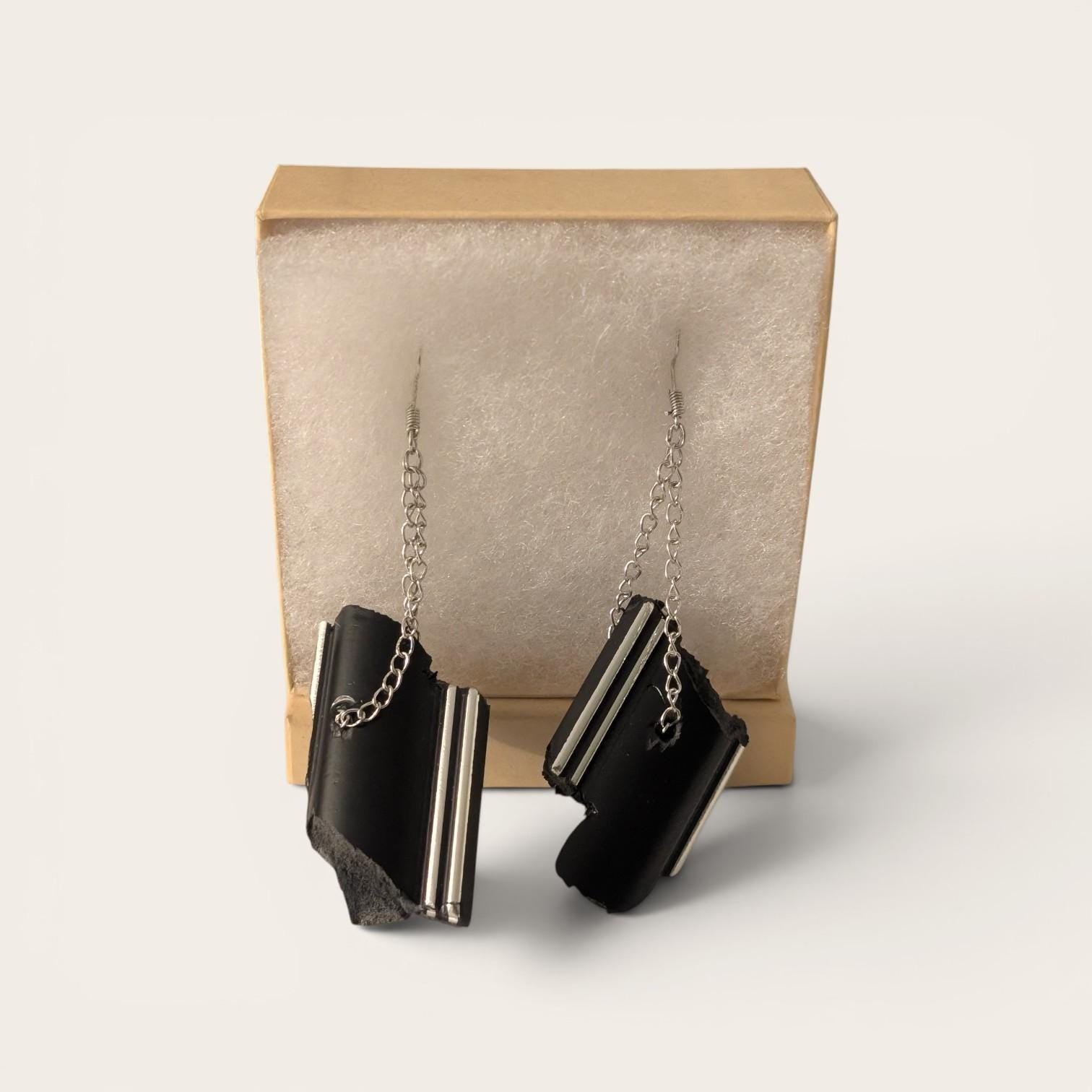 Asymmetrical Earrings - Upcycling Jewelry