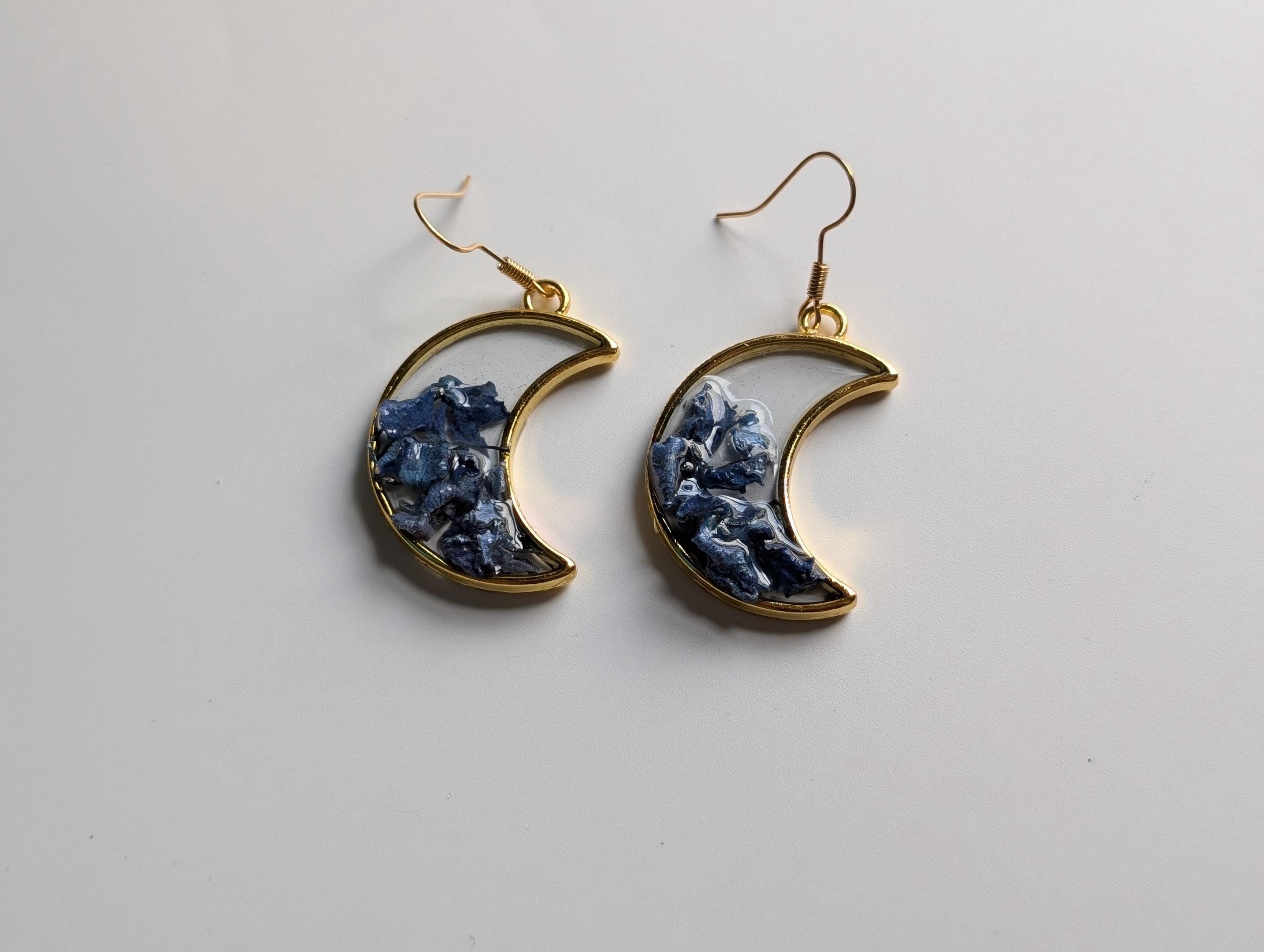 Blue Moon Earrings - Hypoallergenic Dried Flower Jewelry
