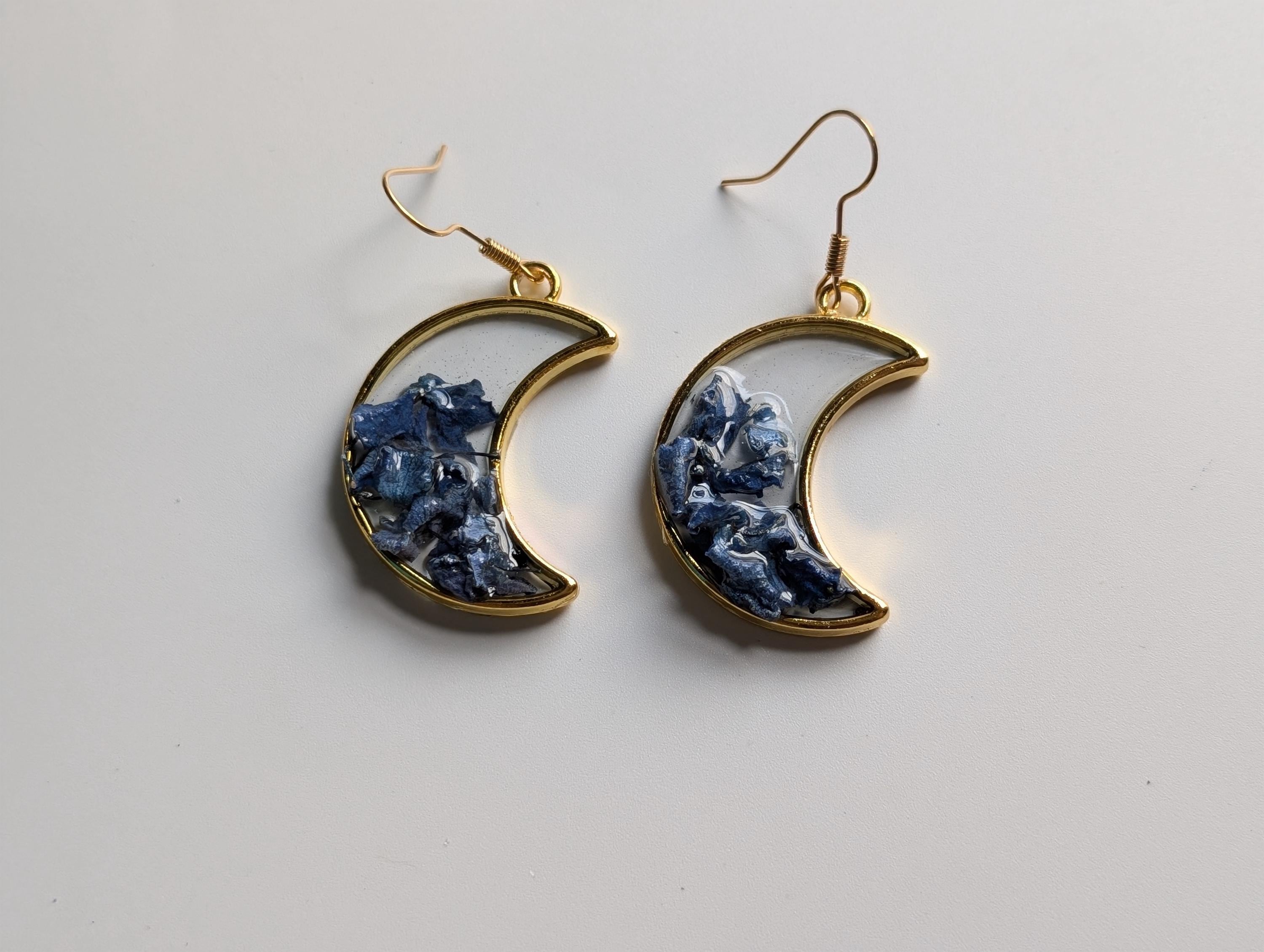 Blue Moon Earrings - Hypoallergenic Dried Flower Jewelry